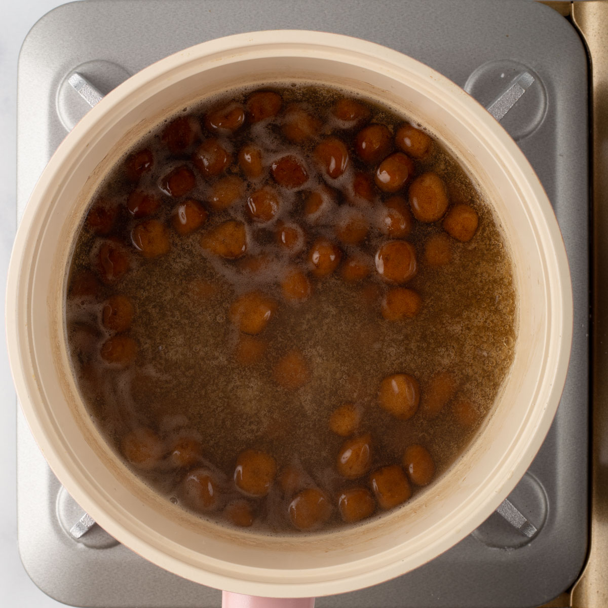 Cook the homemade boba pearls