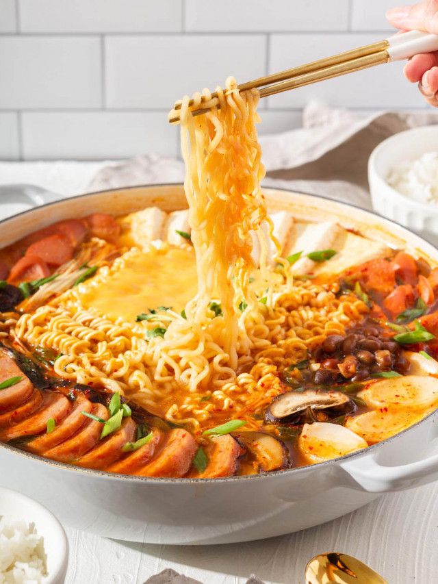 Budae Jjiage (Korean Army Stew)