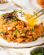 Kimchi Fried Rice (Kimchi bokkeumbap 김치볶음밥) – Takes Two Eggs