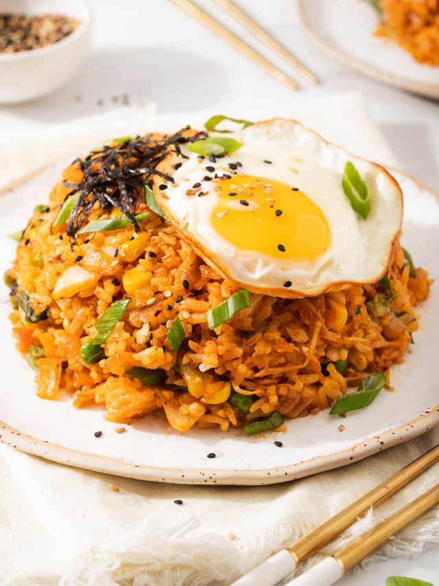 How to make Kimchi Fried Rice (in under 20 minutes)