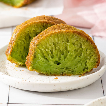 Up close of two slices of vietnamese honeycomb cake.