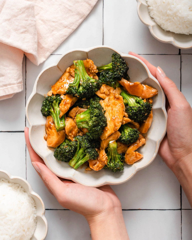 Quick & EASY Chinese Chicken and Broccoli – Takes Two Eggs