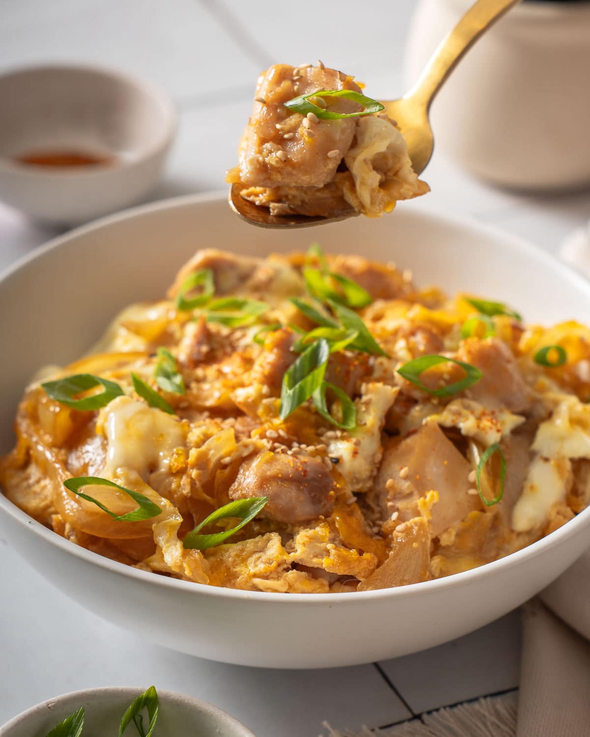 15-Minute Oyakodon (Japanese Chicken and Egg Rice Bowl) – Takes Two Eggs