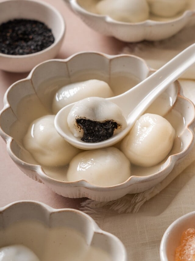 The BEST Tang Yuan with Black Sesame filling