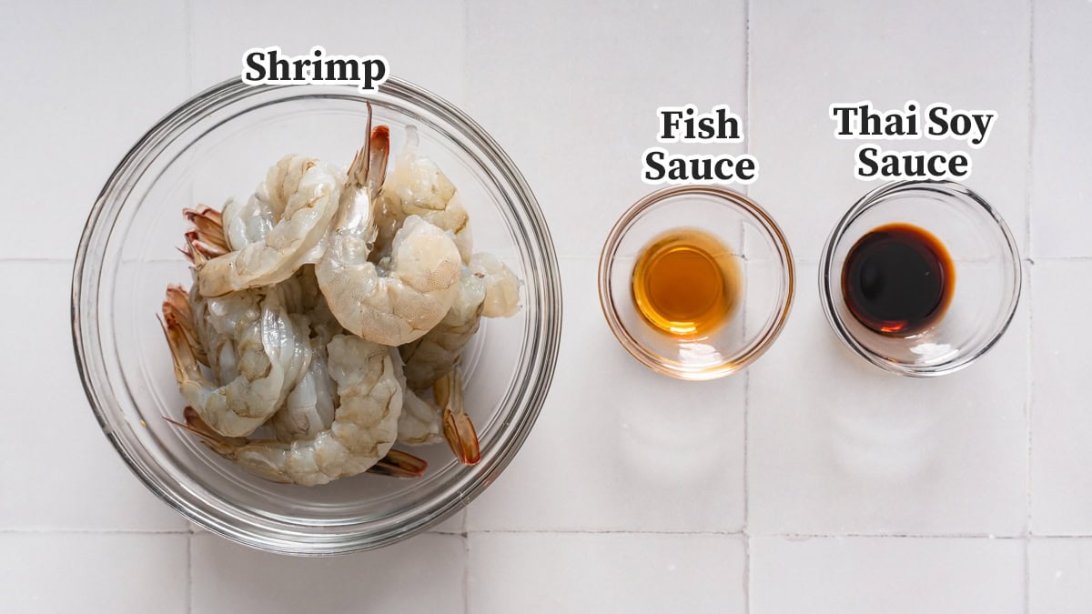 All the ingredients for seasoning the shrimp.