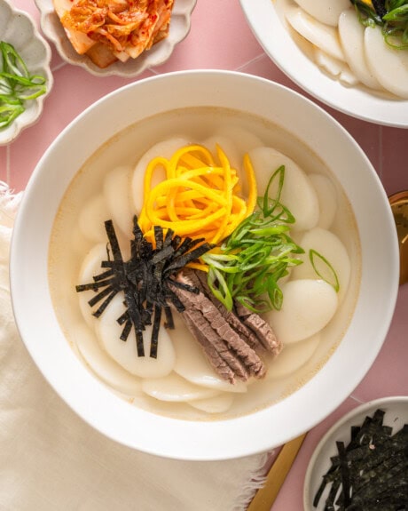 Korean Rice Cake Soup (Tteokguk)